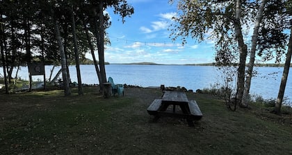 Cozy escape in Portage Lake. Sleeps up to ten people!