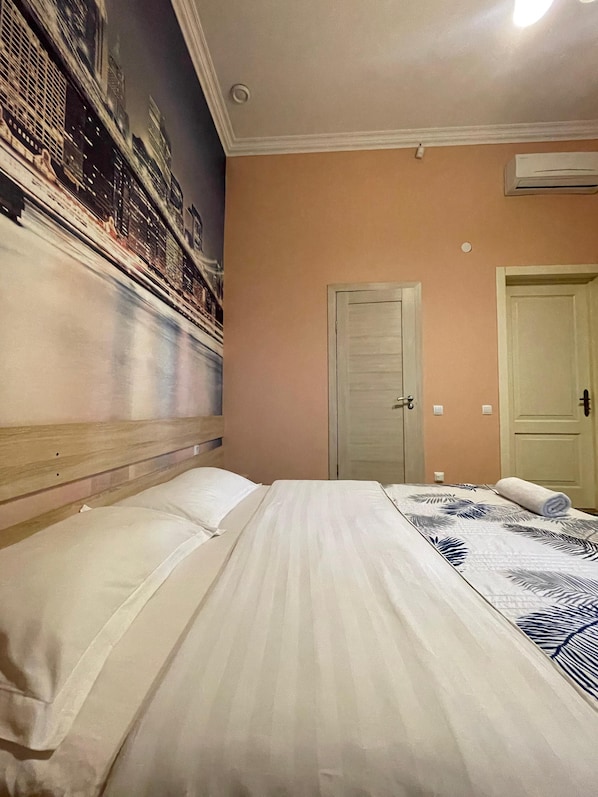 Comfort Room, 1 King Bed