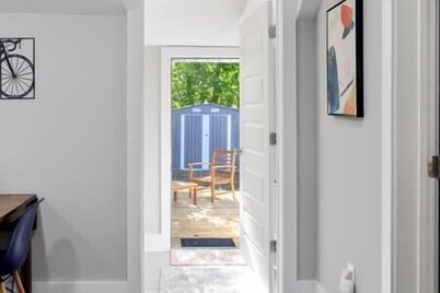 Heart of Fountain Inn: 2BR Gem