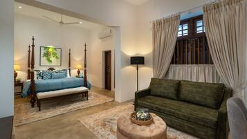 Basic Double Room | Egyptian cotton sheets, premium bedding, minibar, in-room safe