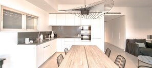 Restauration dans la chambre