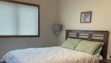 4 多间卧室、熨斗/熨衣板、免费 WiFi、床单