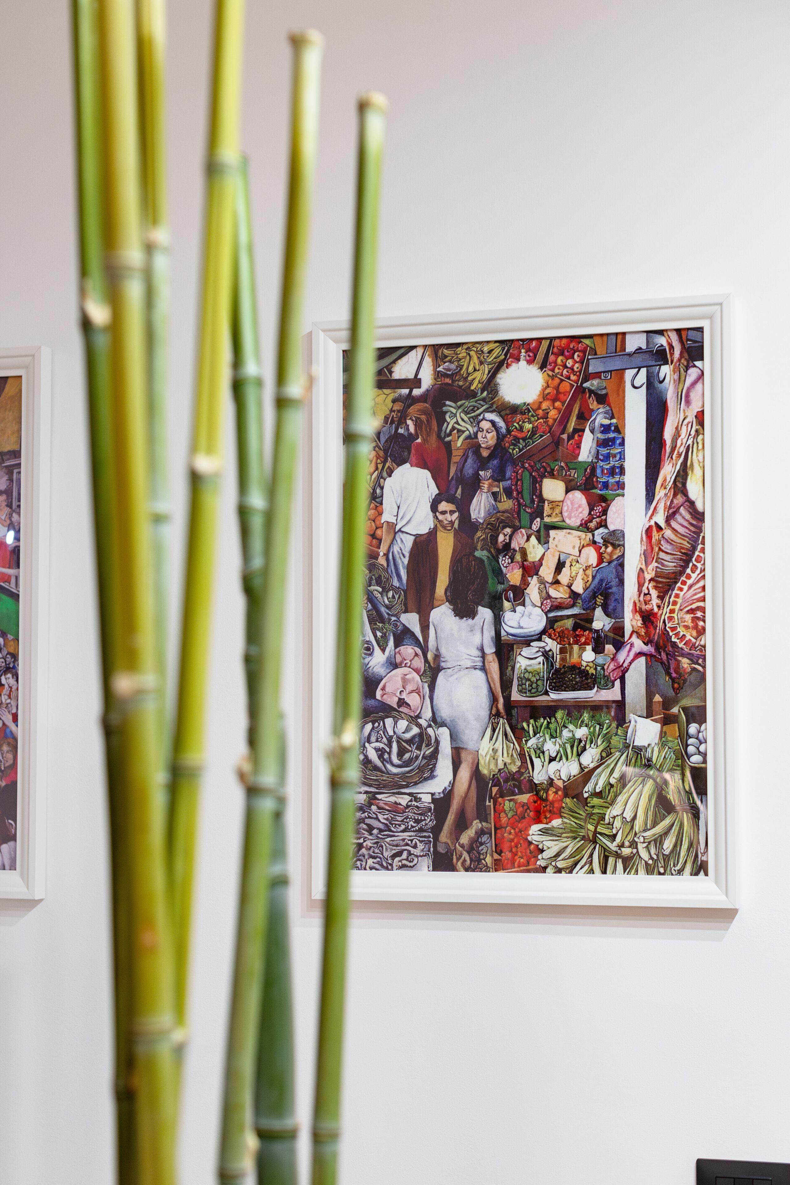 32-inch Smart TV with cable channels, Netflix, streaming services