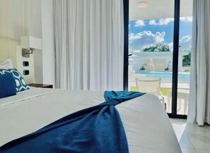 2 bedrooms, in-room safe, iron/ironing board, free WiFi