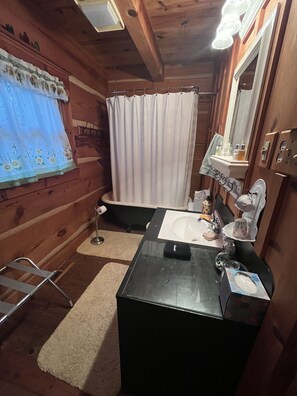 Haartrockner, Seife, Toilettenpapier