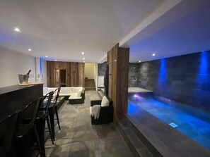 5 bedrooms, WiFi, bed sheets