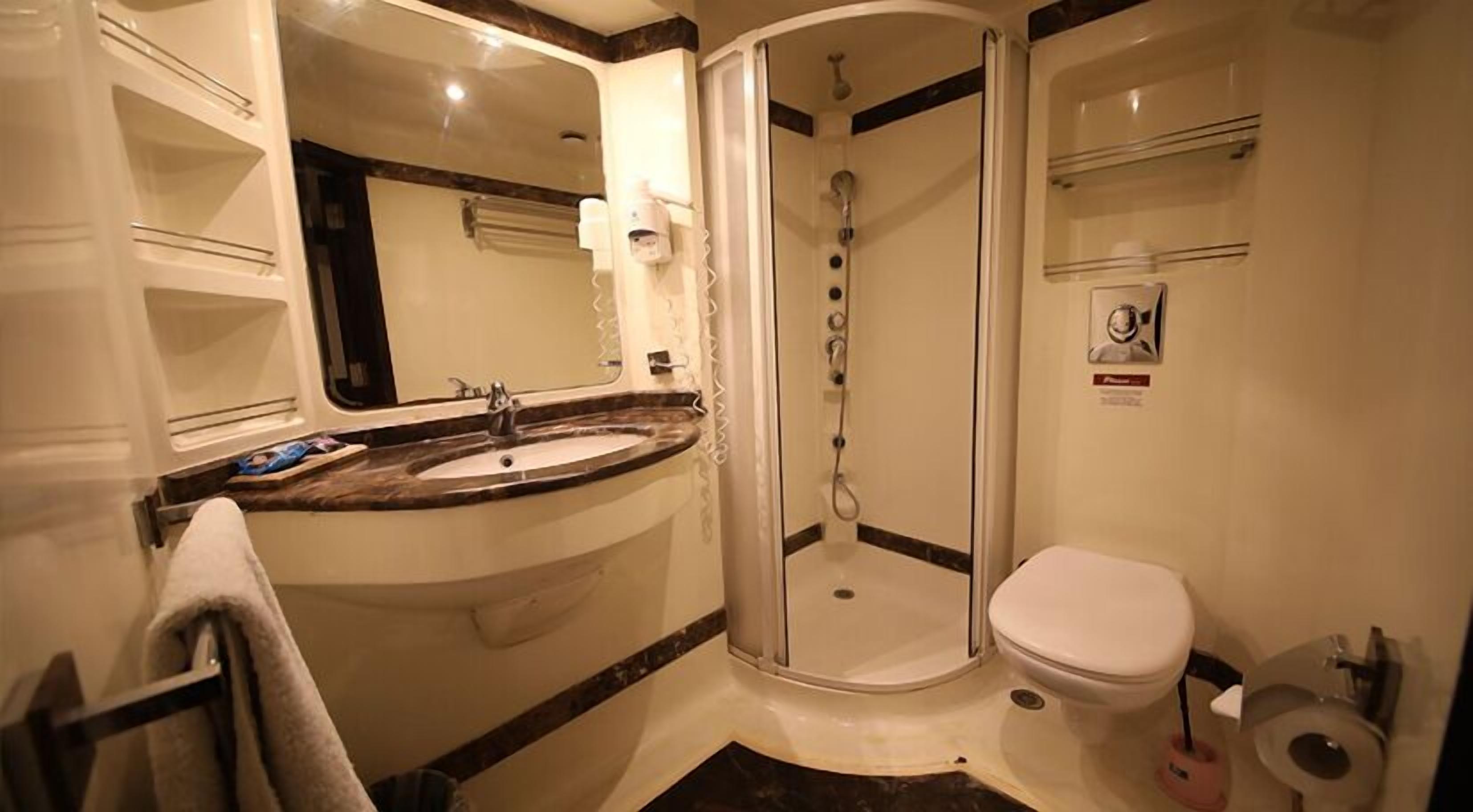 Foto - مركب ريفر River Boat