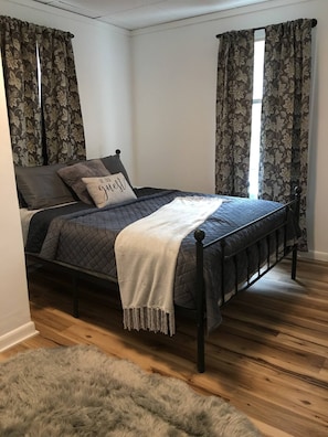 3 chambres, fer et planche Ă repasser, Wi-Fi, draps fournis