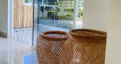 Finca Casa Blanca Doradal !A 3 Minutos del Parque Tematico Hacienda Napoles!