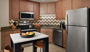 Kühlschrank, Mikrowelle