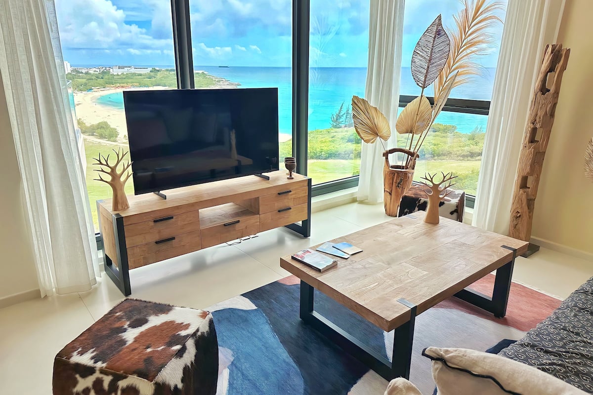 801:Grand Apartment, 1 Queen Bed, Sea View | Aire de séjour | Téléviseur connecté, Netflix, Hulu, services de diffusion en continu