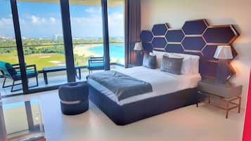703: Grand Studio Suite, 1 Queen Bed, Sea View | Seprai katun Mesir, seprai premium, dan tempat tidur Select Comfort