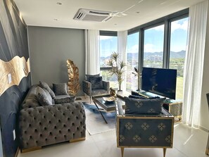 Apartament Grand | Sala d'estar | Televisor intel·ligent, Netflix, Hulu i serveis de streaming 