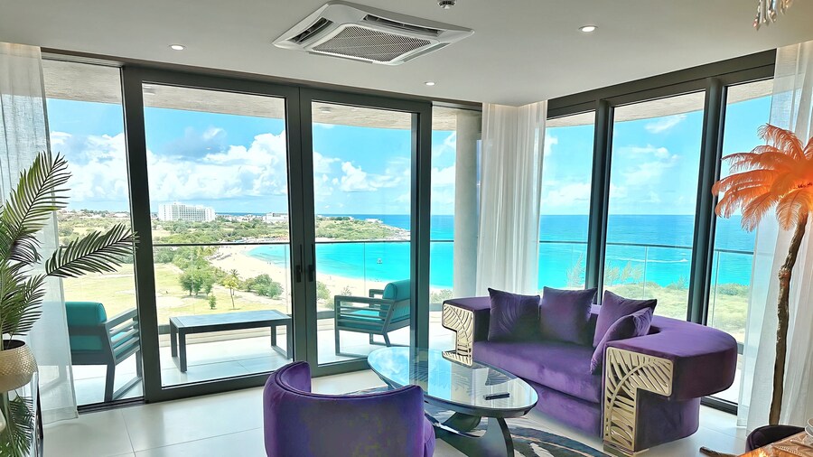 Mullet Bay Suites: Your Luxury Stay Awaits