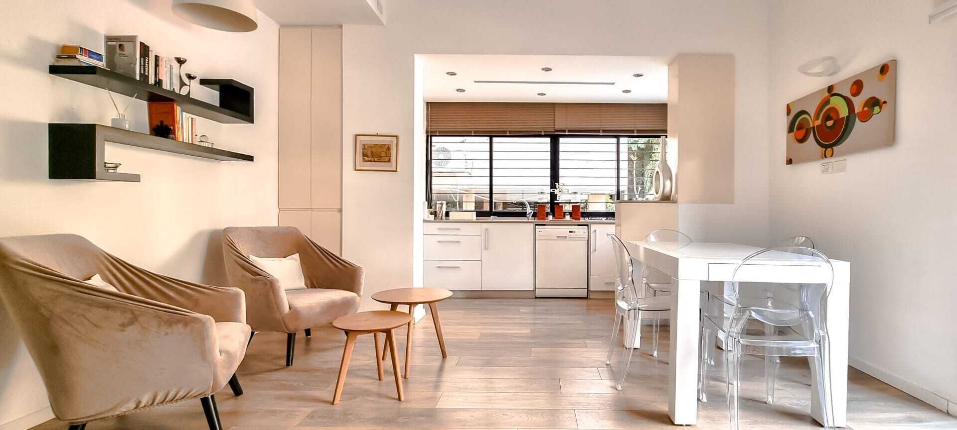 Apartment (2 Bedrooms) | Front of property