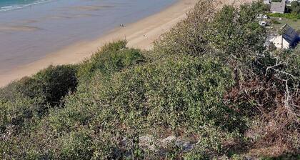 Vue mer panoramique ! Appartement duplex Ă 20 mĂštres de la plage de sable