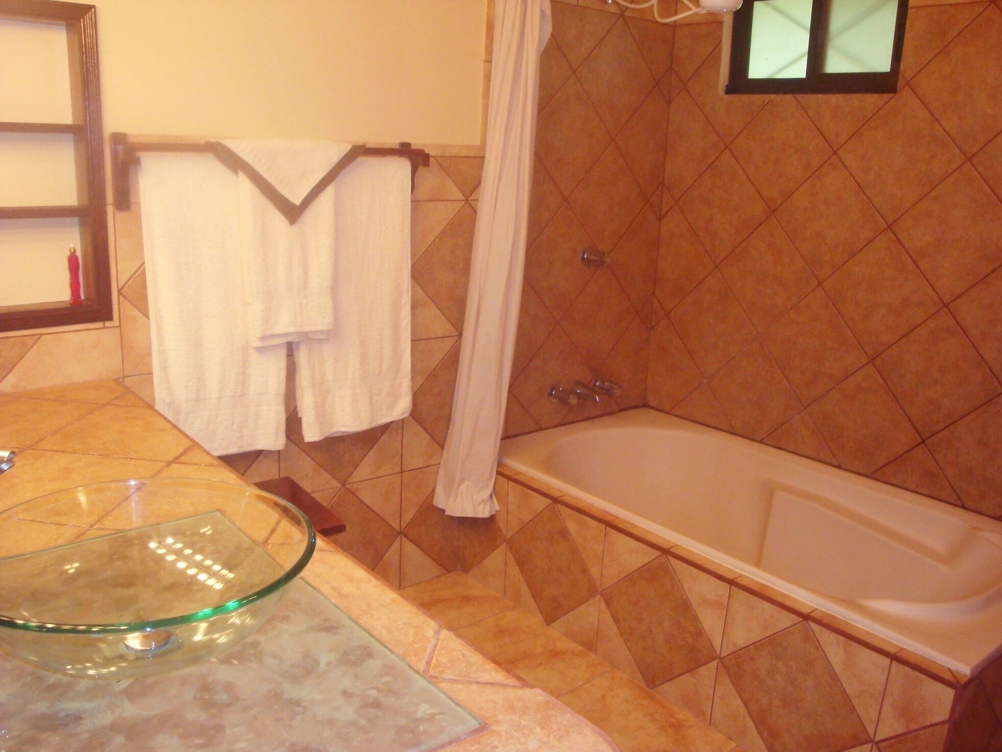 風筒、提供毛巾、番梘、洗頭水