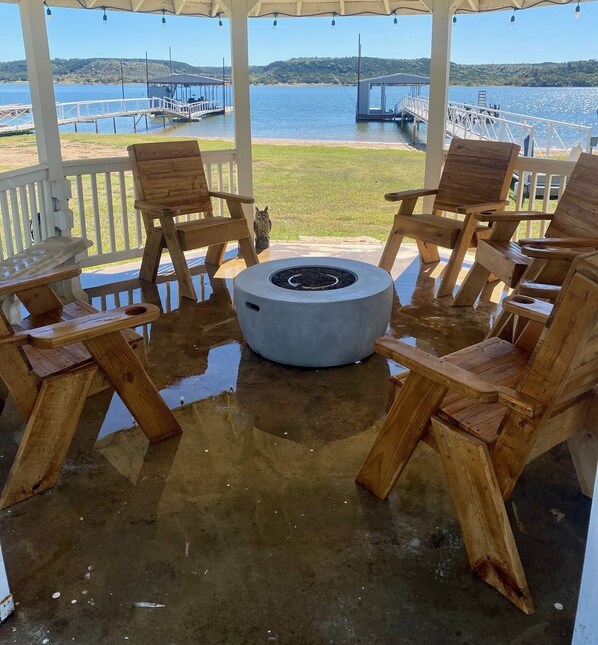 Terrace/patio - The Riley at Possum Kingdom Lake With Private Dock (Graham)