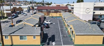 SIGNAL HILL MOTEL