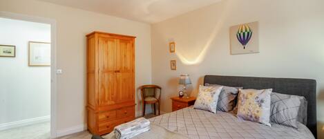 2 habitaciones, wifi gratis y ropa de cama