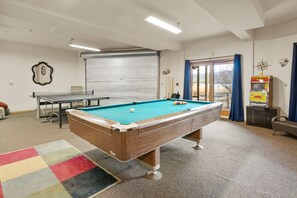 Billiards - North Shore Lakefront (Fawnskin)