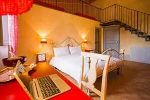 2 bedrooms, in-room safe, WiFi, bed sheets