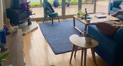 Artist Magical Hideaway on Makorori Beach. Awesome views and sunsets.