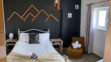 2 makuuhuonetta, silitysrauta/-lauta, vauvan matkasänky, ilmainen Wi-Fi