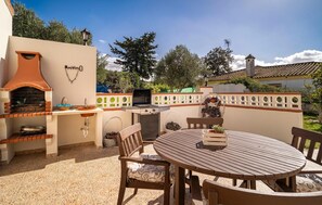 Outdoor dining - Pet friendly home in Chiclana de la Fronter (Chiclana de la Fronter)