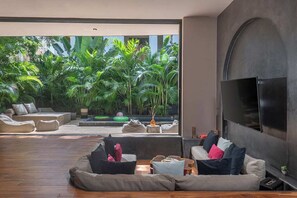 Interior - Maison SisCōLinō | 4Bdrm w/ SwimUp & Rooftop Pools<br>Dedicated concierge<br>Beach access (Tulum)