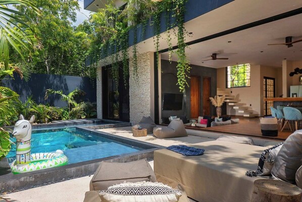 Imagen sin descripción, 1 de 39, botón