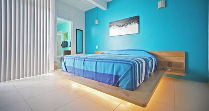 2 BR - Fast Internet, King beds, AC, Near beach w/Pool