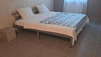 1 dormitorio, wifi, ropa de cama