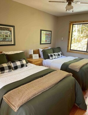 5 多间卧室、办公桌、WiFi、床单