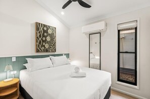 Deluxe 2 Bedroom Canopy View Cabin - Sleeps 6 | Iron/ironing board, free WiFi, bed sheets - Discovery Parks - Broome (Broome)