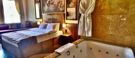 Kamar Deluks | 1 kamar tidur, seprai premium, isi minibar gratis, dan Wi-Fi gratis