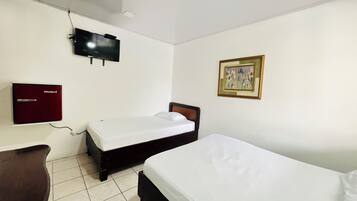 Coffres-forts dans les chambres, Wi-Fi gratuit, draps fournis