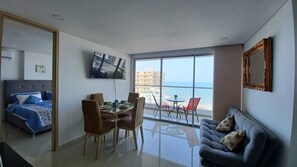 Living area - Disfruta Hermoso Condominio en Cartagena con Vista Mar Caribe! Playa a 2 Minutos (Cartagena de Indias)