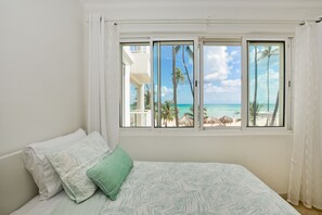 3 bedrooms, in-room safe, iron/ironing board, free WiFi - Playa Turquesa G-201 Premier Beachfront FRONTLINE Ocean View 100mbps Wifi (Punta Cana)