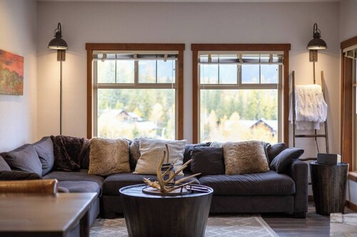 Luxury 2 Bedrooms Right On The Slopes