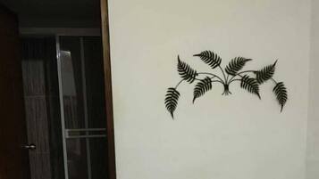 Habitación básica doble | Escritorio, espacio para trabajar con laptop y wifi gratis