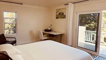 7 bedrooms, desk, free WiFi