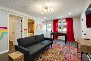 5 soverom, strykejern/-brett, wi-fi og sengetøy