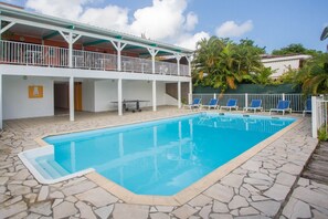 Piscine extérieure