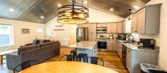 Up Country Cabin · Moosehead Lake: A/C + Ping Pong