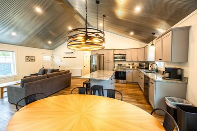 Up Country Cabin · Moosehead Lake: A/C + Ping Pong