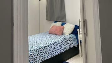 2 多间卧室、熨斗/熨衣板、WiFi、床单