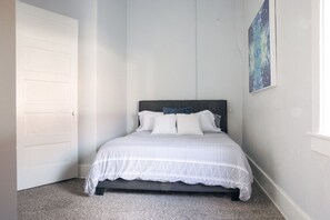 1 間睡房、熨斗/熨衫板、Wi-Fi、床單