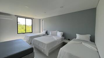 3 bedrooms, WiFi, bed sheets