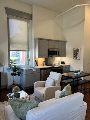 Fridge, microwave, oven, stovetop - Serene Urban Oasis (Louisville)